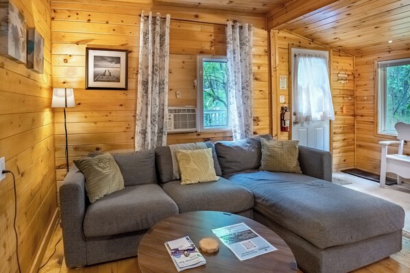 Fernseher, Kamin