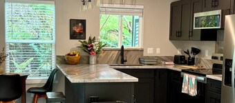 Brand New, Luxury Volcano Hideaway, Minutes from National Park