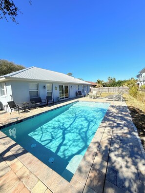 Outdoor pool, a heated pool