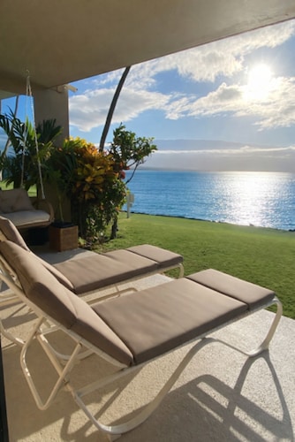 Lovely oceanfront 3-bedroom, first floor corner unit