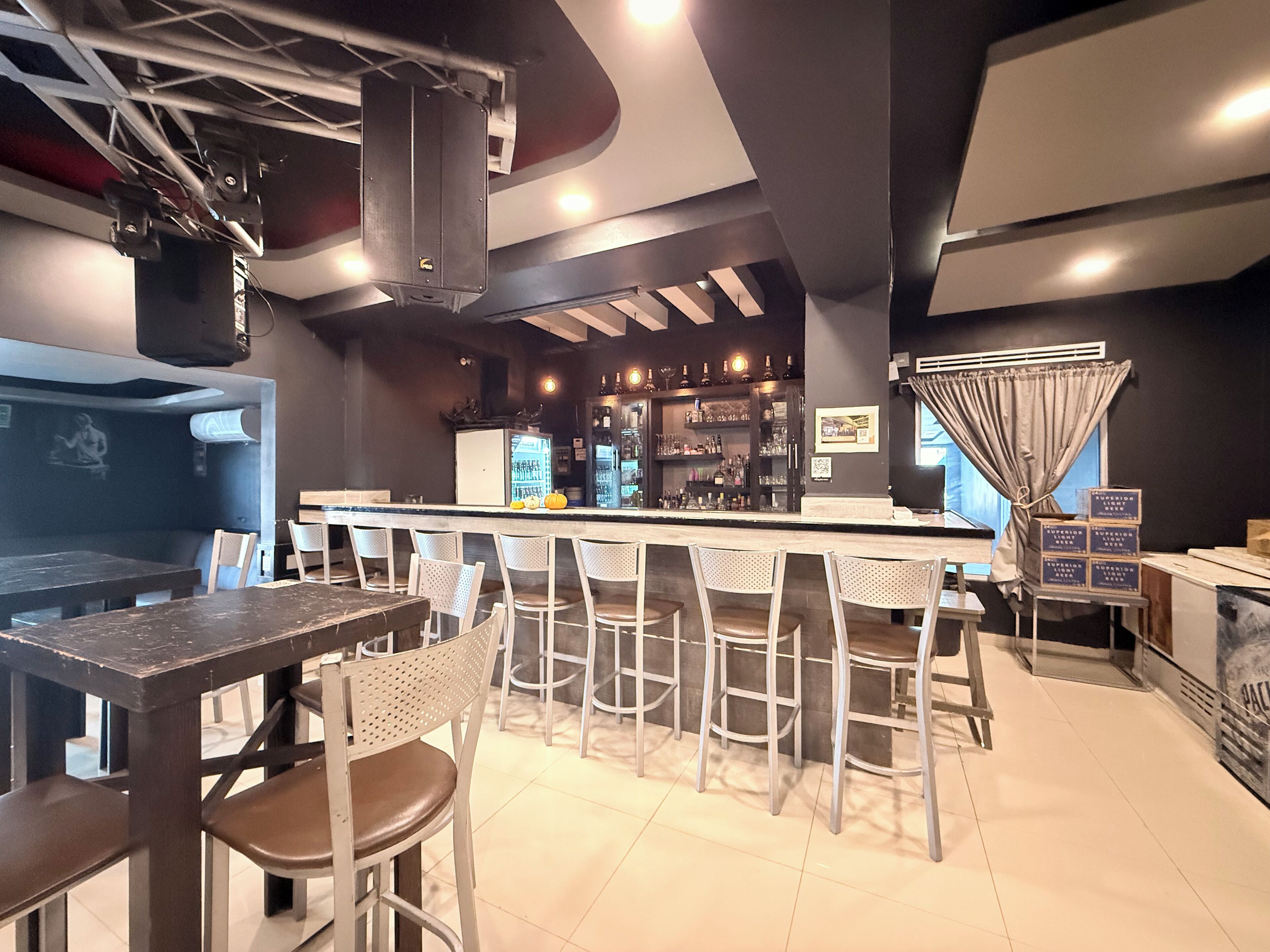 Bar (en el alojamiento)