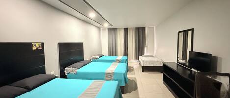 Quadruple Room, Private Bathroom | Free WiFi, wheelchair access