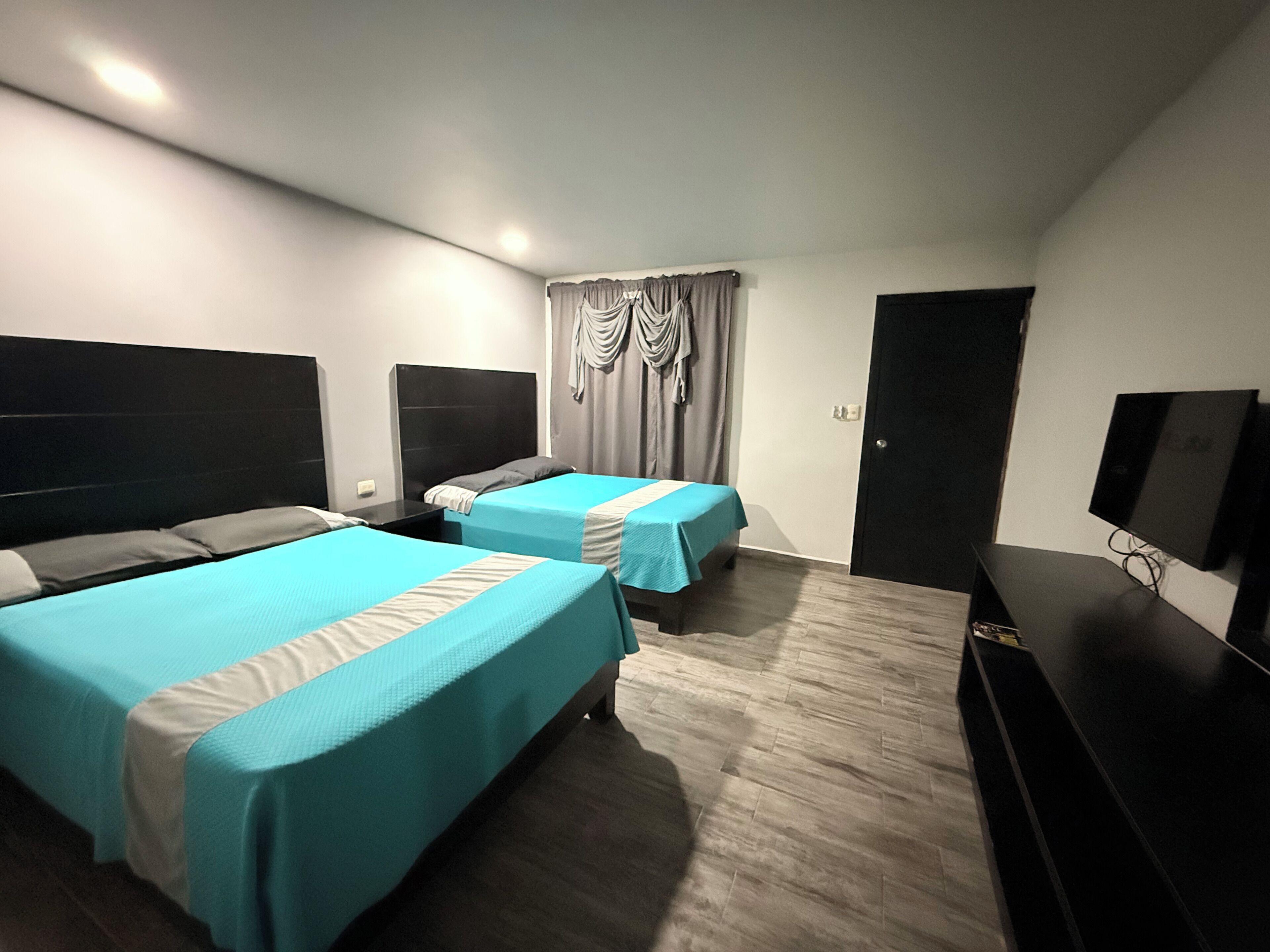 Wi-Fi gratuit, accès pour personnes à mobilité réduite