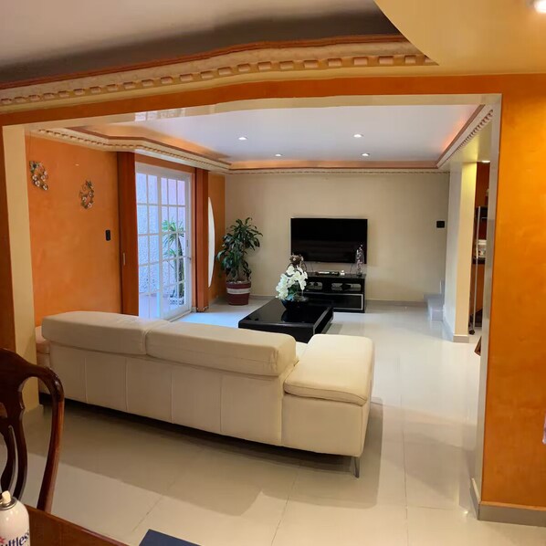 Smart TV - BEAUTIFUL HOUSE 10 MINUTES FROM MEXICO CITY AIRPORT (Ciudad de México)