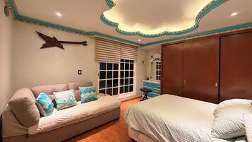 Fer et planche Ă repasser, Wi-Fi gratuit, draps fournis