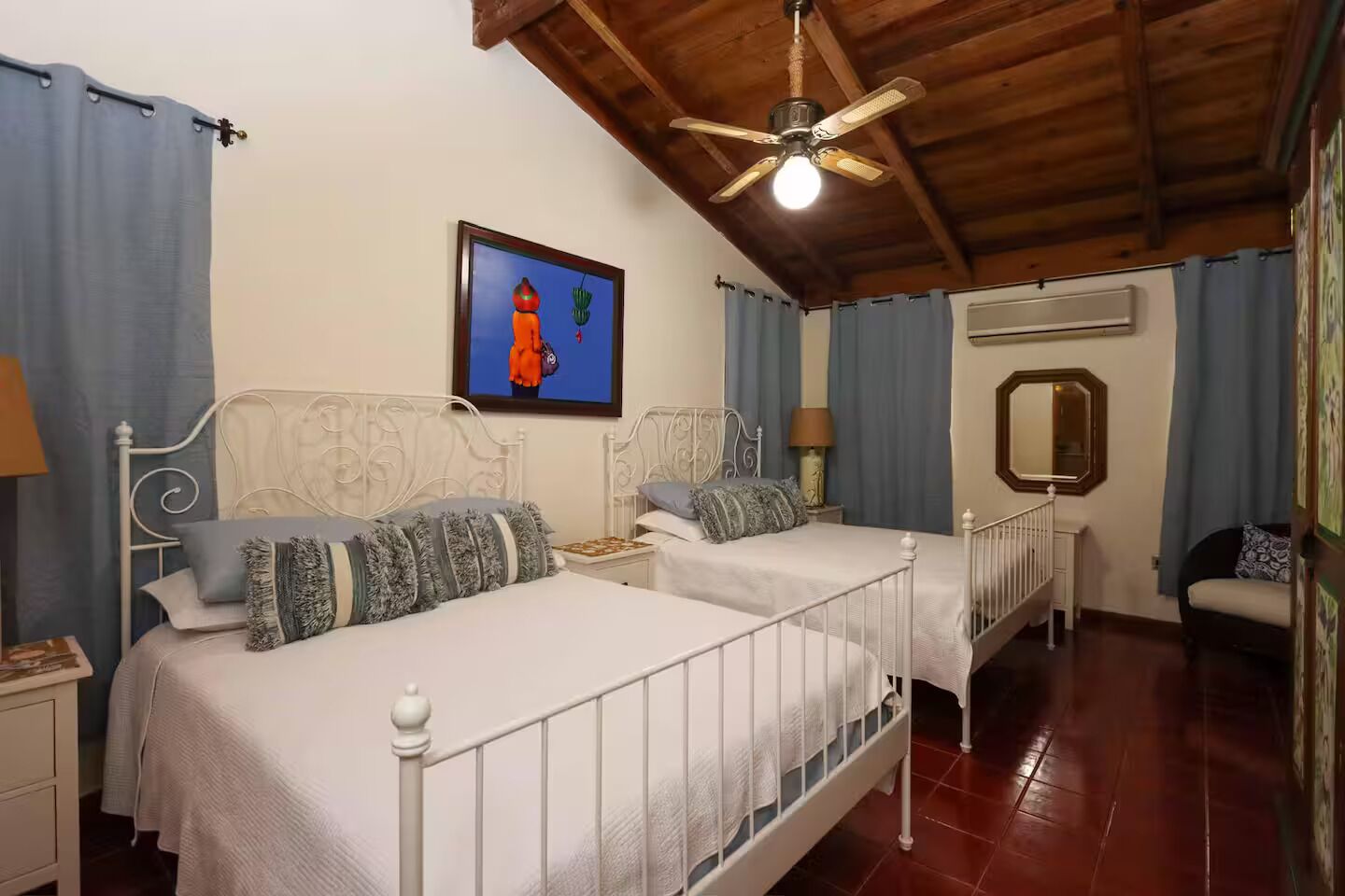 4 camere, Wi-Fi, lenzuola