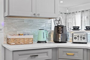 Interior - Steps to Sand! - Wellness Escape - Coastal Retreat (Fort Lauderdale)