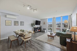 TV, fireplace -
Traveler's Dream Cityscape with Space Needle views (Seattle)