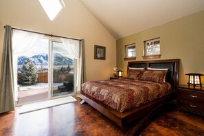 2 habitaciones, escritorio, tabla de planchar con plancha y wifi gratis 