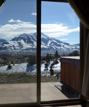 Interior - Adorable Montana Cabin by Yellowstone! (Emigrant)
