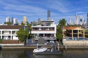 Exterior - Chevron Island Luxe Escape (Surfers Paradise)