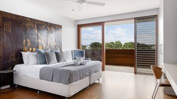 6 bedrooms, iron/ironing board, WiFi, bed sheets