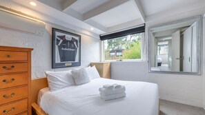 2 bedrooms, free WiFi, bed sheets - Goodwood Bloom Retreat (Richmond)