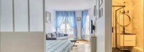 Near Paris for 4 people + Parking