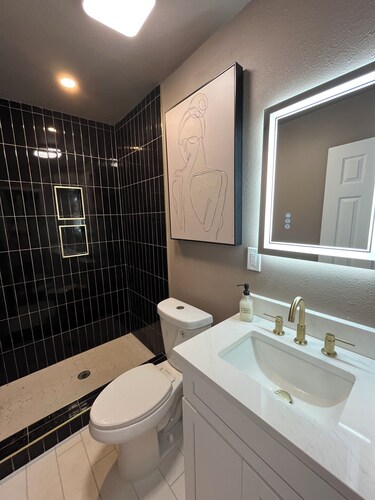 Central Orlando 1BR Apartment – Modern & Stylish