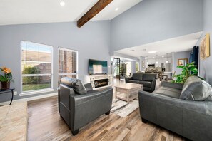 Smart TV - Houston Energy Corridor Home (Houston)