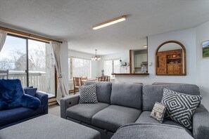 Televisor i llar de foc 