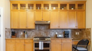 Fridge, microwave, oven, stovetop - Nordic Oasis near WEM | Hot Tub, 2 Lounges, Fire Table, King Suite • Sleeps 10 (Edmonton)