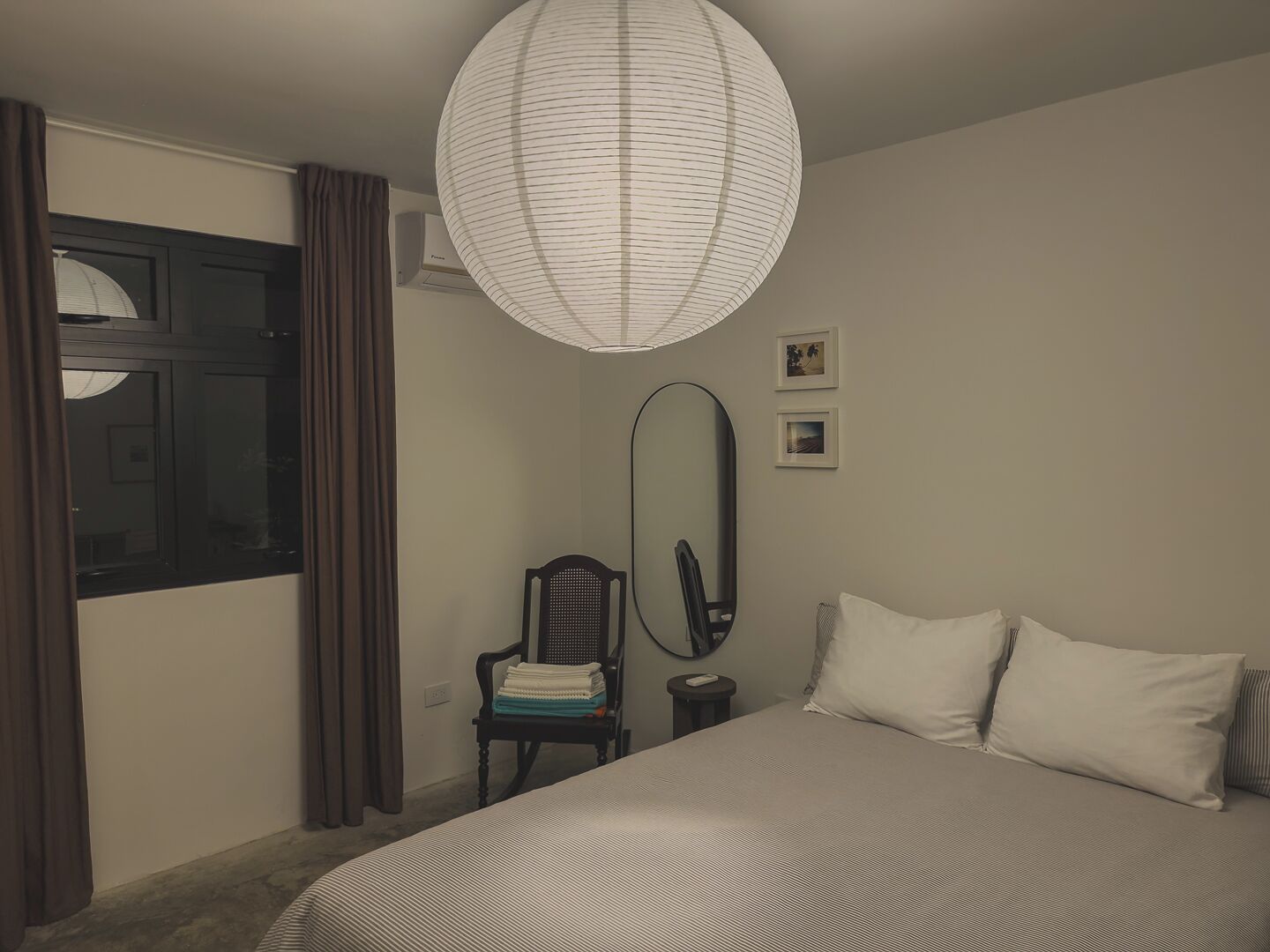 1 slaapkamer, een strijkplank/strijkijzer, wifi, beddengoed