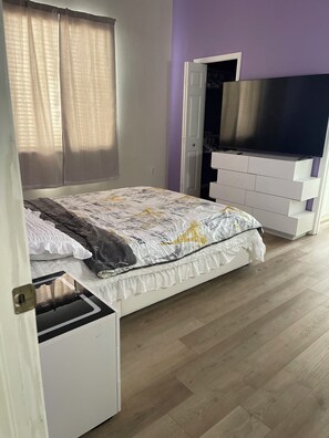 3 bedrooms, WiFi, bed sheets