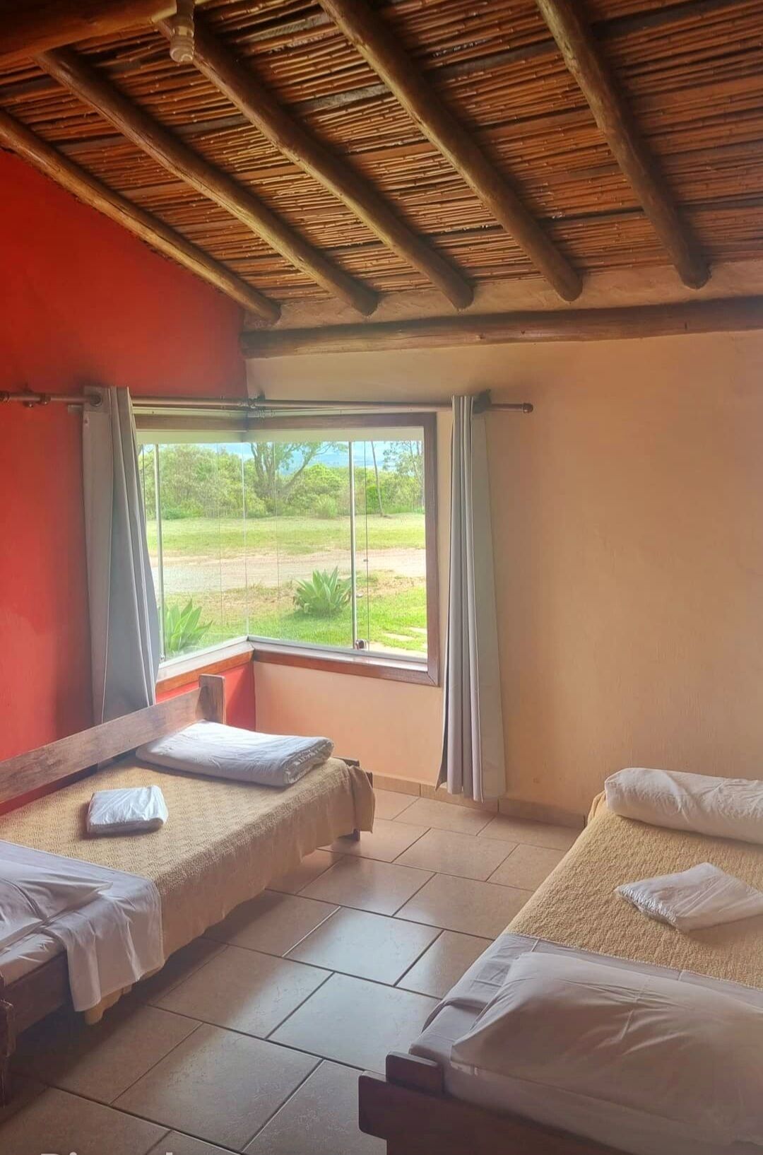 Kahden hengen perhehuone, useita sänkyjä, lanai, vuoristonäköala | Ilmainen Wi-Fi