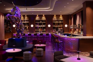 2 bars/lounges, rooftop bar
