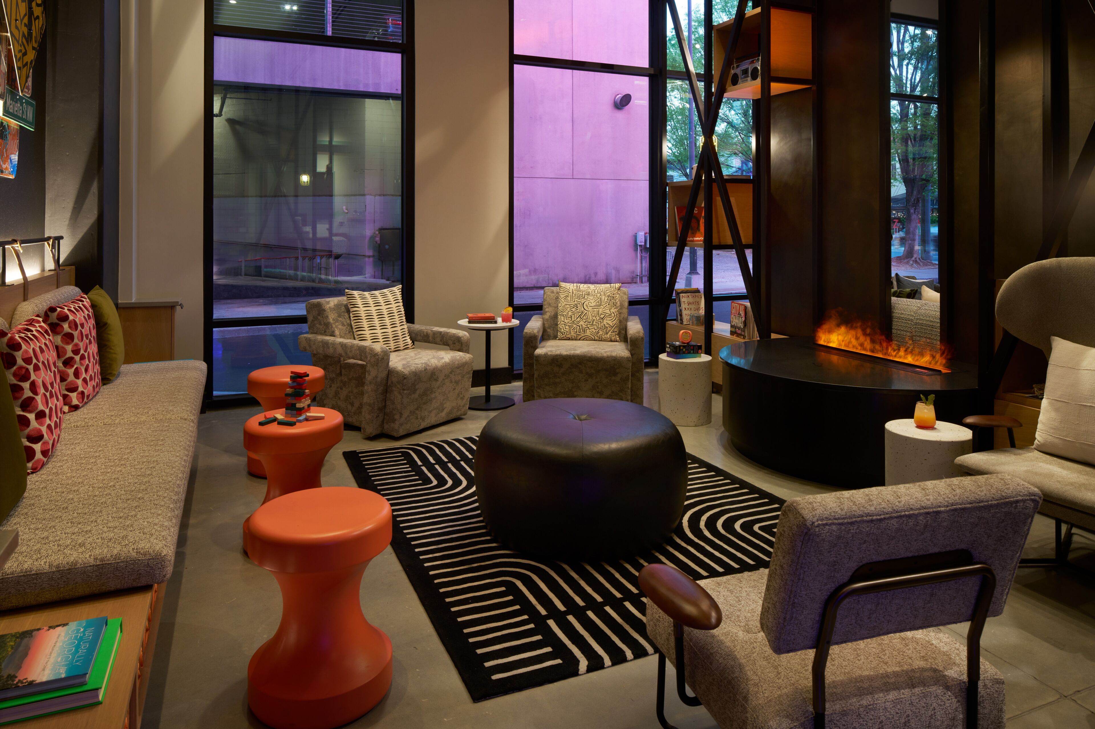 2 bars/lounges, rooftop bar