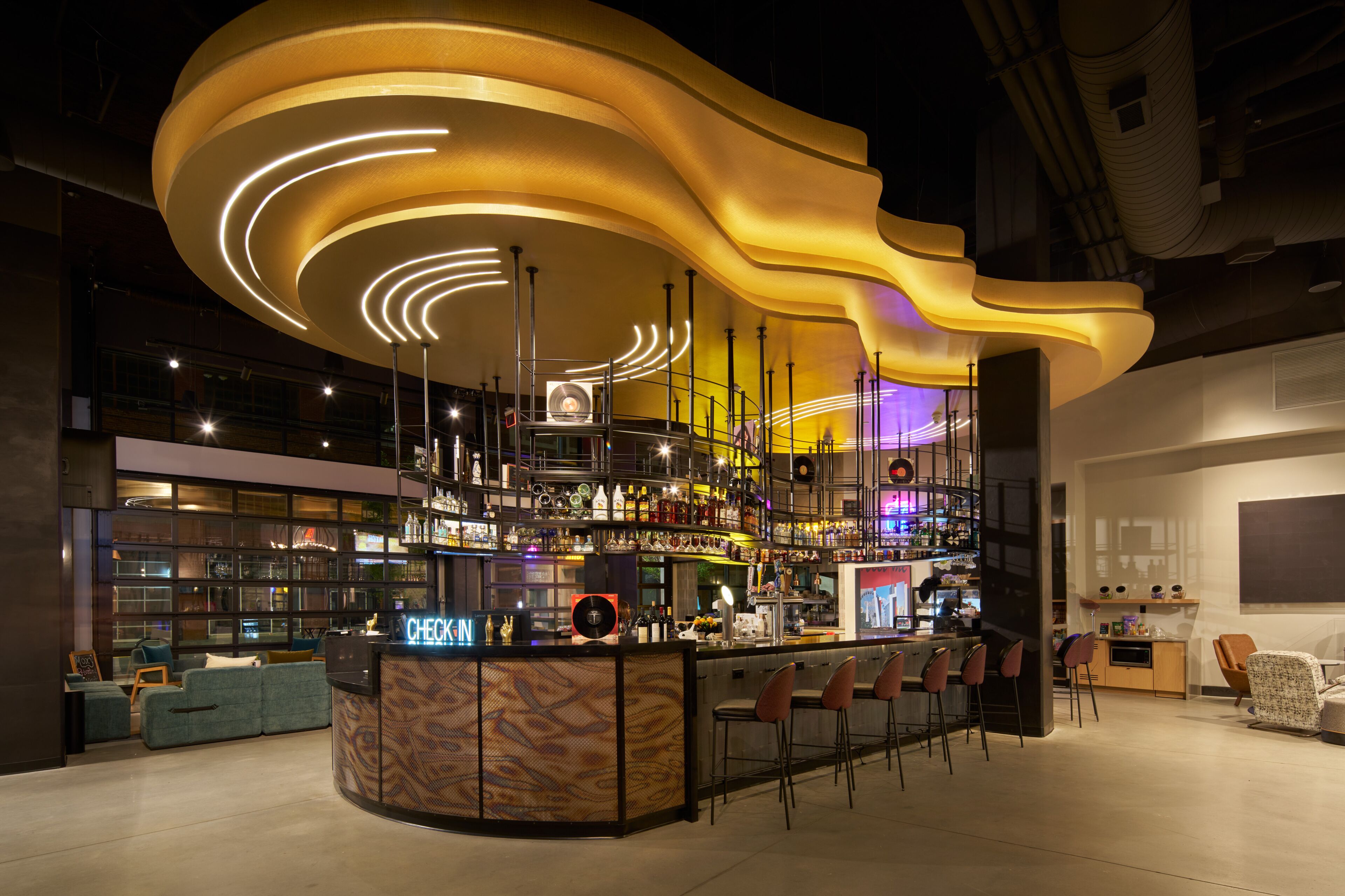 2 bars/lounges, rooftop bar