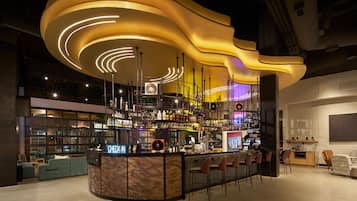 2 bars/lounges, rooftop bar