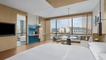 Down duvets, minibar, in-room safe, individually furnished