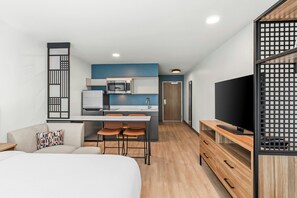 Studio - 1 queensize-säng | Skrivbord, arbetsyta för laptop, gratis wi-fi och sängkläder