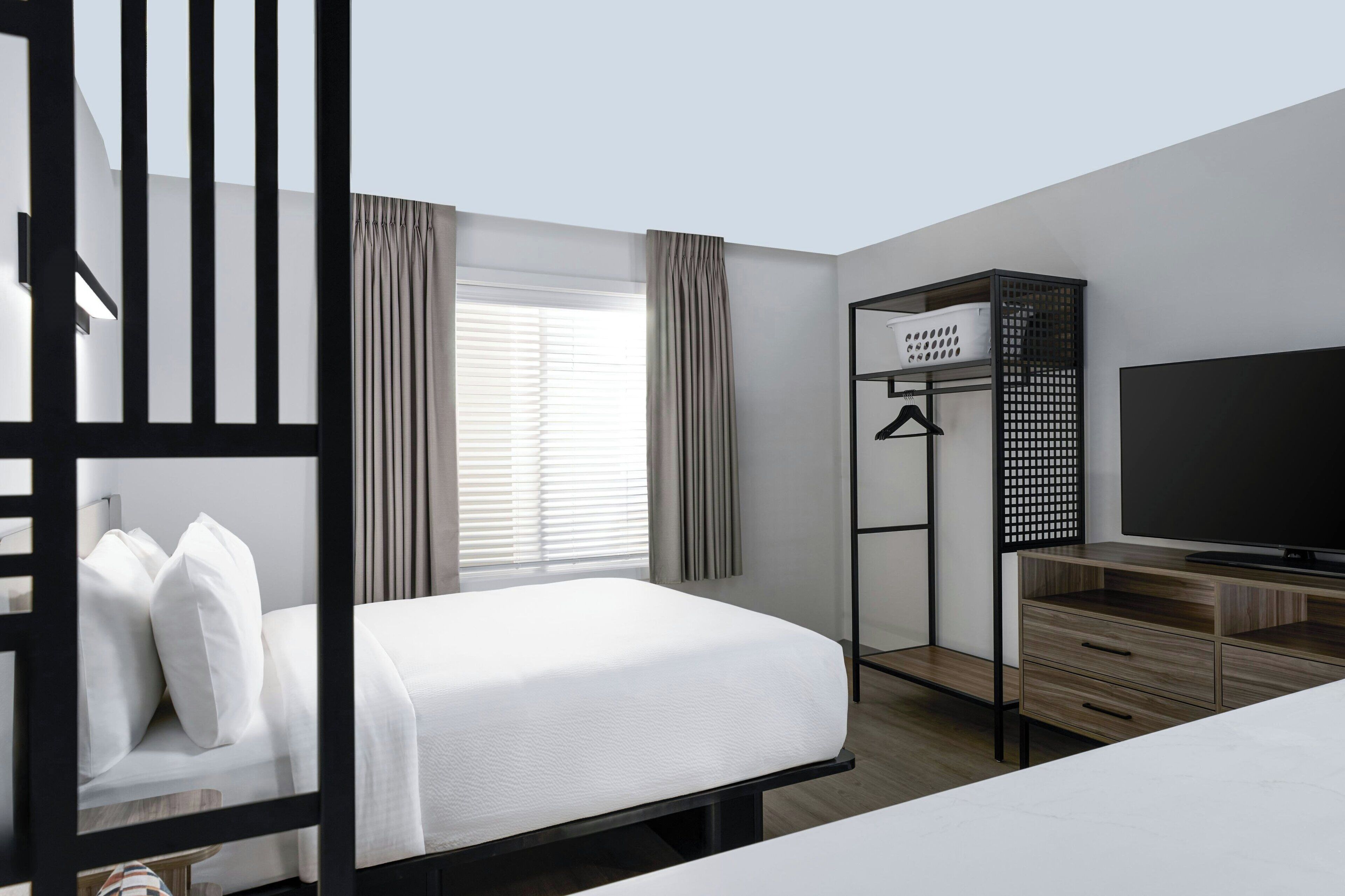 標準客房, 1 張加大雙人床 | 書桌、筆電工作空間、免費無線上網、床單