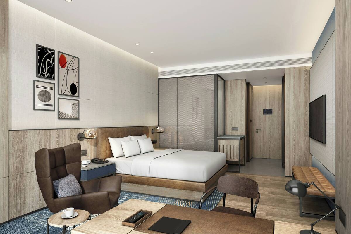 Superior Room, 1 King Bed, City View | Premium bedding, desk, laptop workspace, blackout drapes