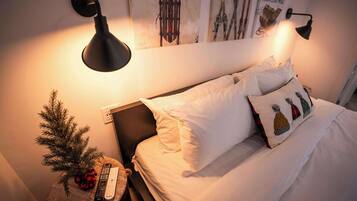 3 bedrooms, desk, iron/ironing board, WiFi