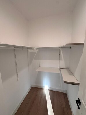 Interior - Casa Camelia, Fire Pit, BBQ, Games, Fully Gated, 3 Bedrooms, By Universal Studio (Los Angeles)