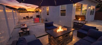 Casa Camelia, Fire Pit, BBQ, Games, Fully Gated, 3 Bedrooms, By Universal Studio