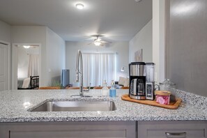 Interior - Ground Floor Apt. Near Mercy/Cox/MSU/BassPro (Springfield)