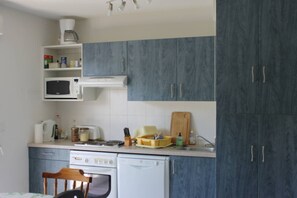 Fridge, microwave, oven, dishwasher - Les Chardons 26 (MOLIETS ET MAA)