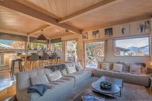 TV, fireplace, video game console, DVD player - Chalet du Mont Charvin - Welkeys (Praz-sur-Arly)