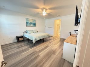4 Schlafzimmer, Bügeleisen/Bügelbrett, kostenloses WLAN, Bettwäsche