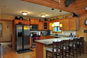 Fridge, microwave, oven, stovetop - One of a kind  secluded Private Cabin -  Cozy 3-bedroom 2acres minutes to Helen (Sautee Nacoochee)