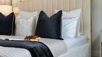 Ferros/tábuas de passar roupa, Wi-Fi de cortesia, roupa de cama