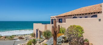 Casa Alegre—Knight Beach Clifftop Villa + Studio