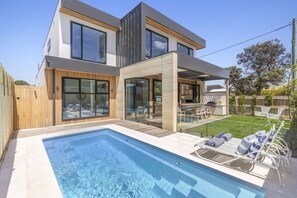 Pool - Pool Retreat Barwon Heads, Sleeps 10, 5 bedroom, 3 bathroom, lift, Heated Pool, Outdoor entertaining (Barwon Heads)
