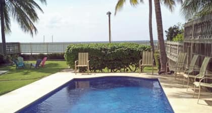 Beach Front House in TrĂĄnsito Beach , 5-Bedrooms, AC ,with Beachfront Pool.