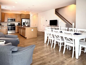 Interior - Beautiful Townhouse Minutes from Beach Dog Friendly (Bethany Beach)