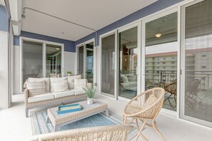 Terrace/patio - Luxurious 4BR Ocean‑View Retreat with Soaking Tub & Pool Access 🌊 (Cocoa Beach)