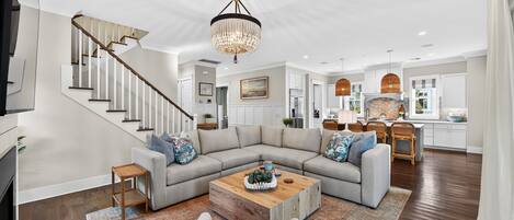 智能電視、足球機