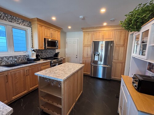 3BR Less then 5 minutes from Downtown, Hospitals & Mall