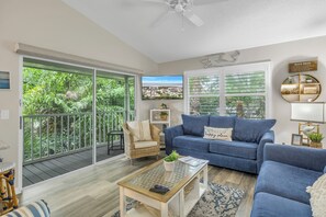 Smart TV, table tennis